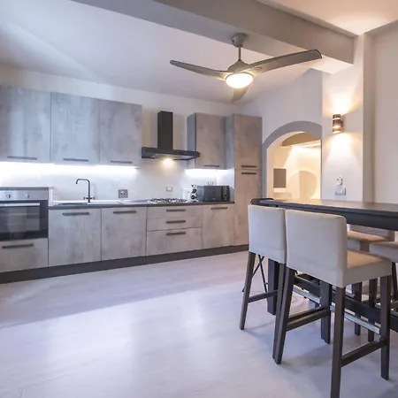 Maison D'azeglio, By Short Holidays بولونيا
