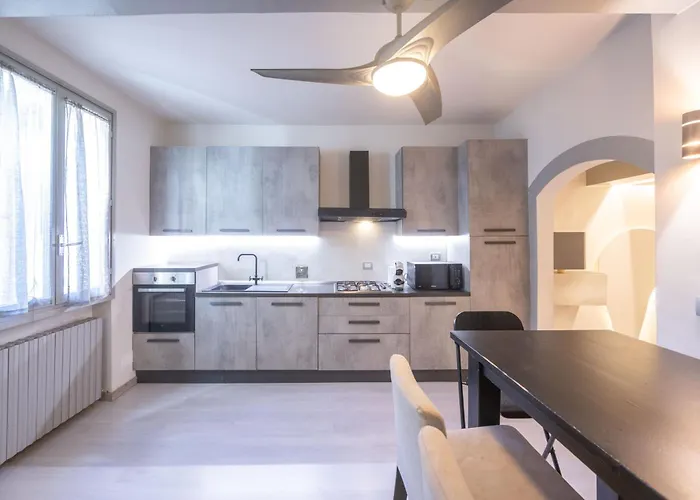 Maison D'azeglio, By Short Holidays Apartman